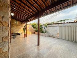 #1602 - Casa para Venda em Belo Horizonte - MG