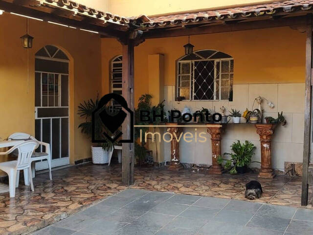 #1684 - Casa para Venda em Belo Horizonte - MG - 1